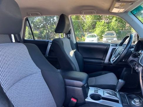 Used 2014 Toyota 4Runner SR5 AWD/4WD image 26