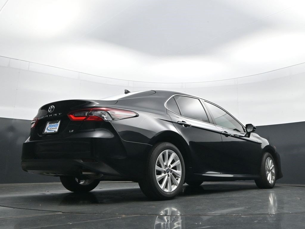 Used 2024 Toyota Camry LE FWD image 40
