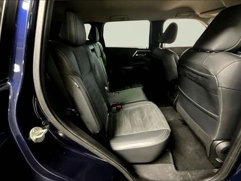 Used 2022 Mitsubishi Outlander SE image 24