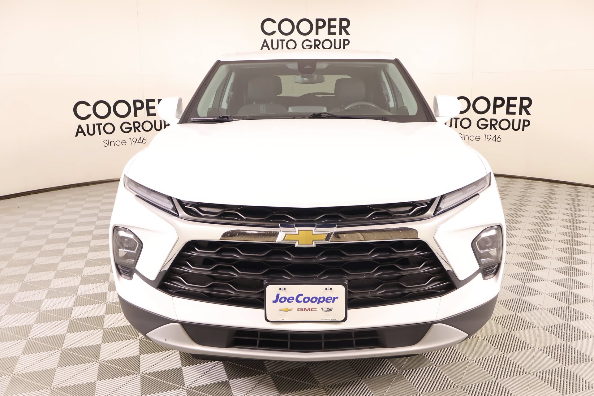 Used 2025 Chevrolet Blazer LT FWD image 9