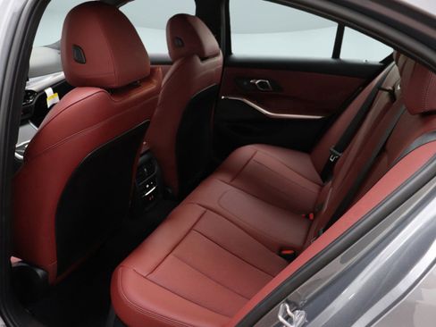 Used 2025 BMW 330i 330i w/ M Sport Package image 8