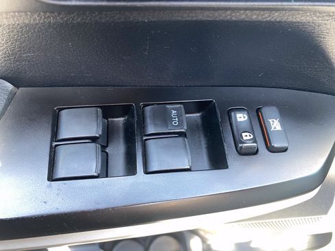 Used 2018 Toyota Tundra SR5 w/ TRD Off Road Package RWD image 18