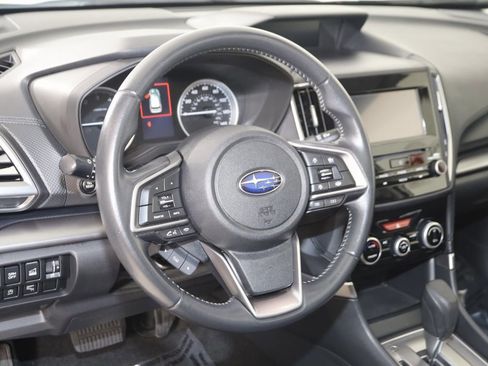 Used 2023 Subaru Forester Premium image 6