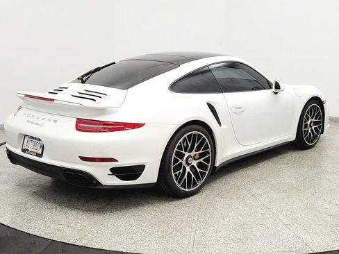 Used 2014 Porsche 911 Turbo S image 5