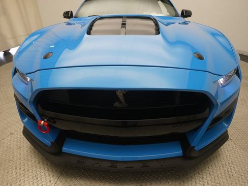 Used 2022 Ford Mustang Shelby GT500 w/ Technology Package RWD image 21