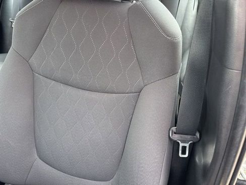 Used 2020 Toyota Corolla LE image 10