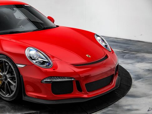 Used 2015 Porsche 911 GT3 image 26