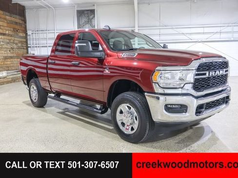 Used 2024 RAM 2500 Tradesman w/ Chrome Appearance Group AWD/4WD image 2