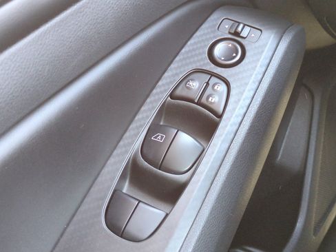 Certified 2024 Nissan Altima 2.5 SV FWD image 21