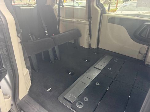 Used 2014 Dodge Grand Caravan SE w/ Quick Order Package 29E SE image 30