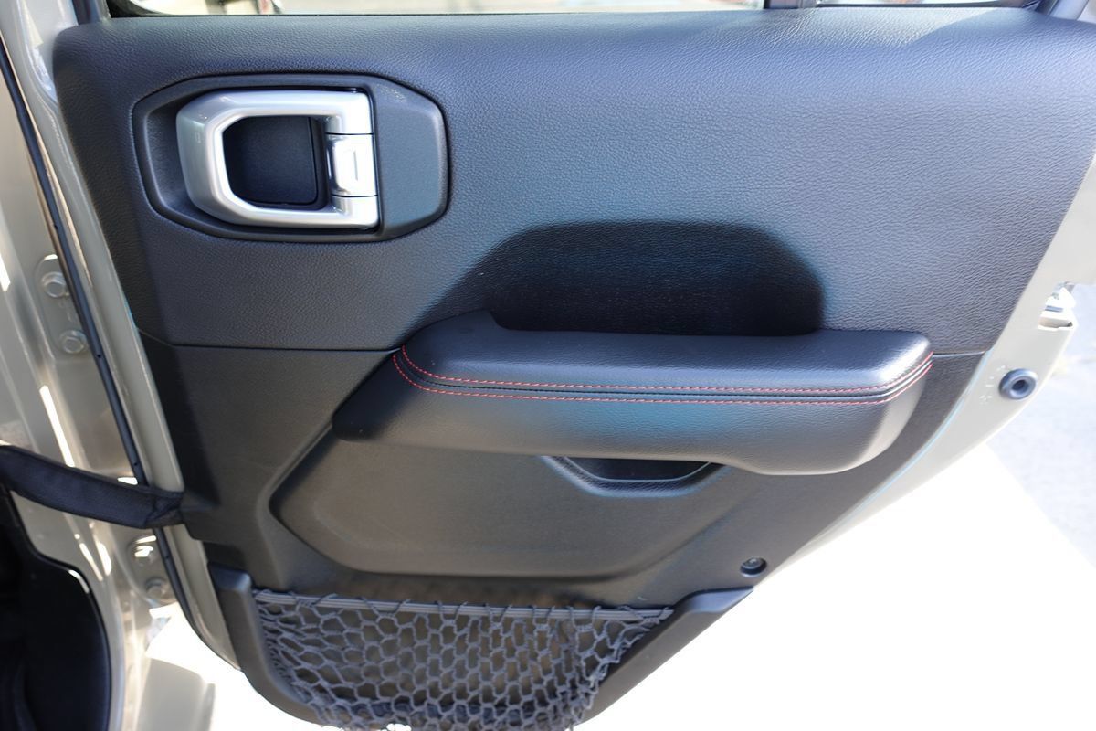 Used 2020 Jeep Gladiator Rubicon AWD/4WD image 28