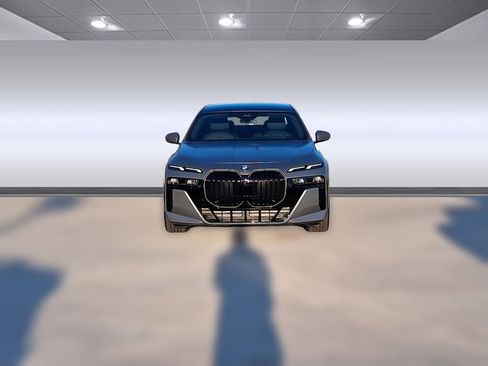 New 2026 BMW i7 xDrive60 w/ Premium Package image 6