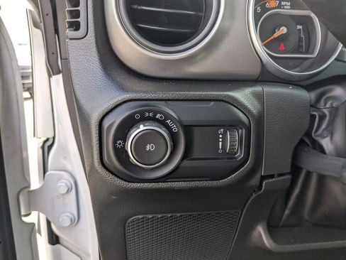 Used 2023 Jeep Wrangler Willys image 26