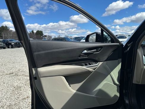 Used 2023 Cadillac XT4 Premium Luxury AWD/4WD image 29