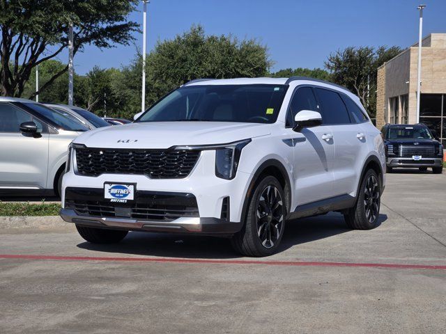 Certified 2025 Kia Sorento EX FWD image 3