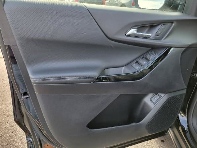 New 2027 Chevrolet Equinox LT w/ Convenience Package II AWD/4WD image 6