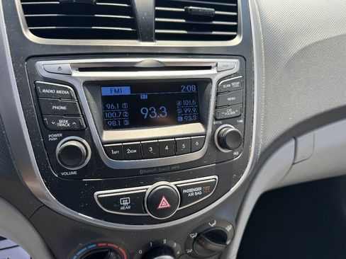 Used 2015 Hyundai Accent GLS w/ Option Group 02 FWD image 12