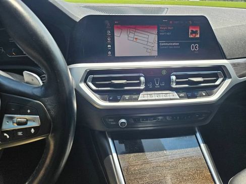 Used 2019 BMW 330i Sedan w/ Convenience Package RWD image 15