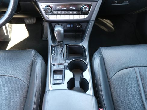 Used 2018 Hyundai Sonata Limited w/ Limited Ultimate Package 03 image 26