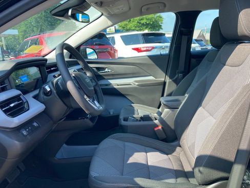 New 2027 Chevrolet Bolt LT w/ Comfort Package FWD image 3