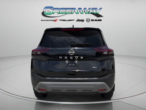 Used 2023 Nissan Rogue SV FWD image 3