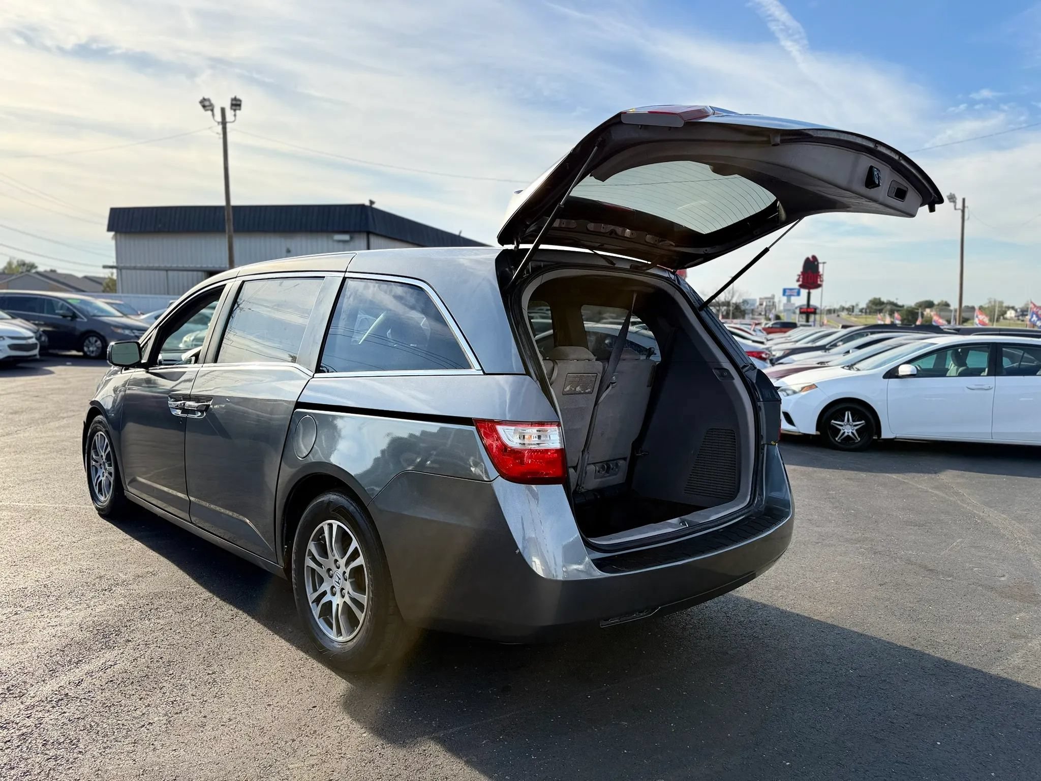 Used 2013 Honda Odyssey EX image 8