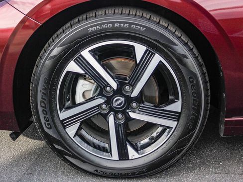 Certified 2024 Nissan Sentra SV image 11