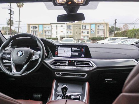Used 2023 BMW X6 xDrive40i w/ Premium Package image 12