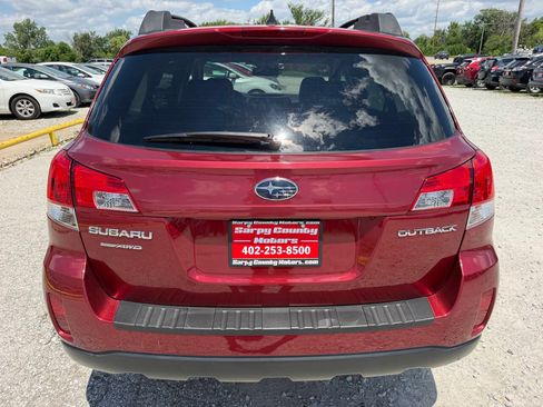 Used 2014 Subaru Outback 2.5i Limited AWD/4WD image 4