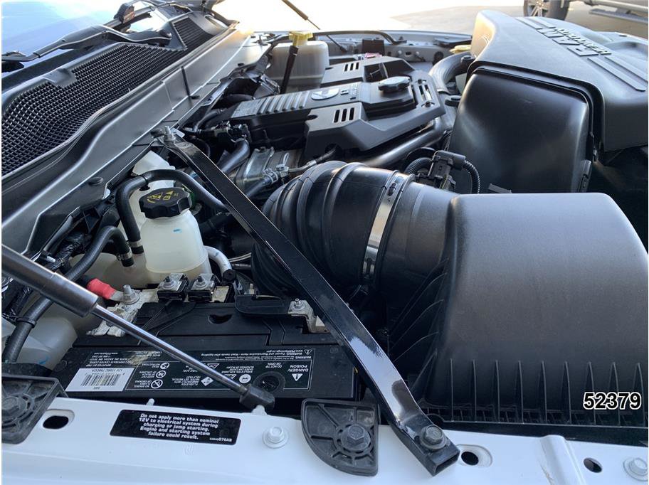 Used 2022 RAM 5500 4x4 Crew Cab image 13