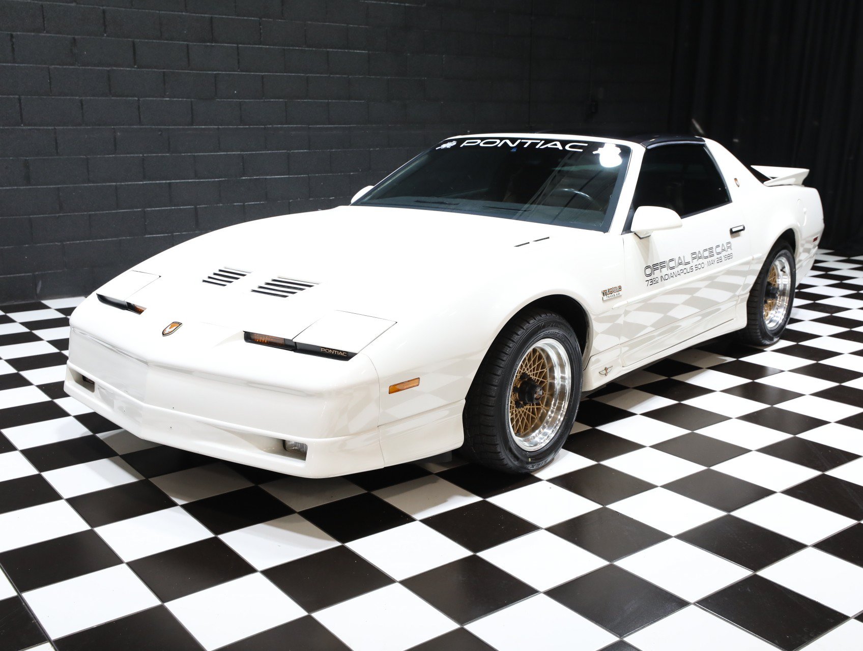 Used 1989 Pontiac Firebird Trans Am RWD image 6