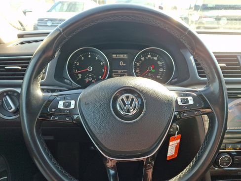 Used 2016 Volkswagen Passat 1.8T SE w/ Lighting Package (P06) image 19