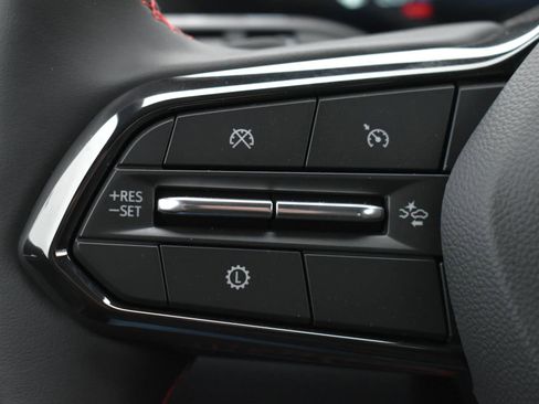 New 2026 Chevrolet Equinox RS w/ LPO, Floor Liner Package image 21