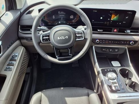New 2026 Kia Carnival EX FWD image 2