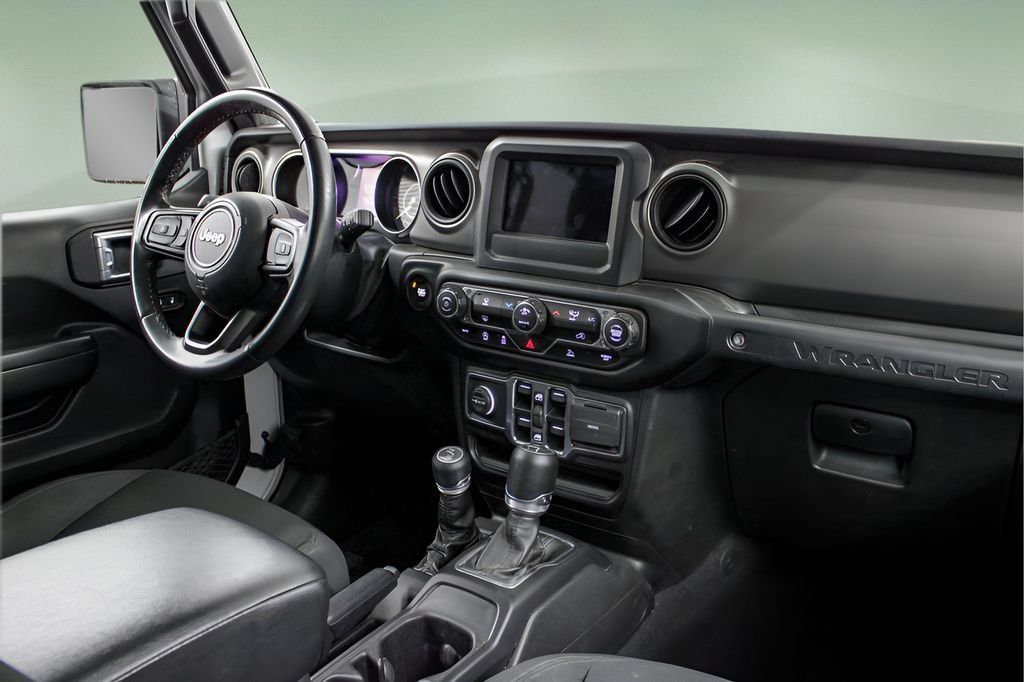 Used 2022 Jeep Wrangler Unlimited Sport AWD/4WD image 19