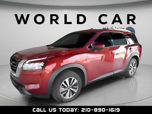 Used 2024 Nissan Pathfinder SL image 3