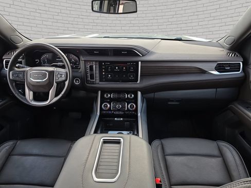 Used 2024 GMC Yukon Denali AWD/4WD image 10
