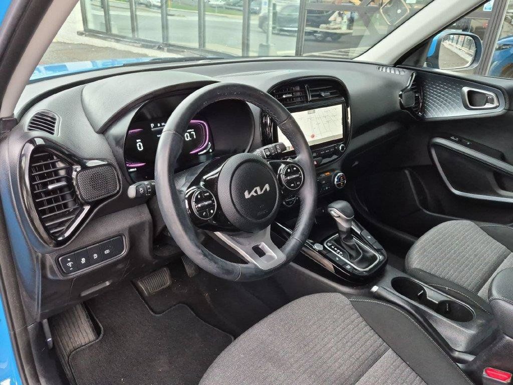 Certified 2023 Kia Soul EX FWD image 11