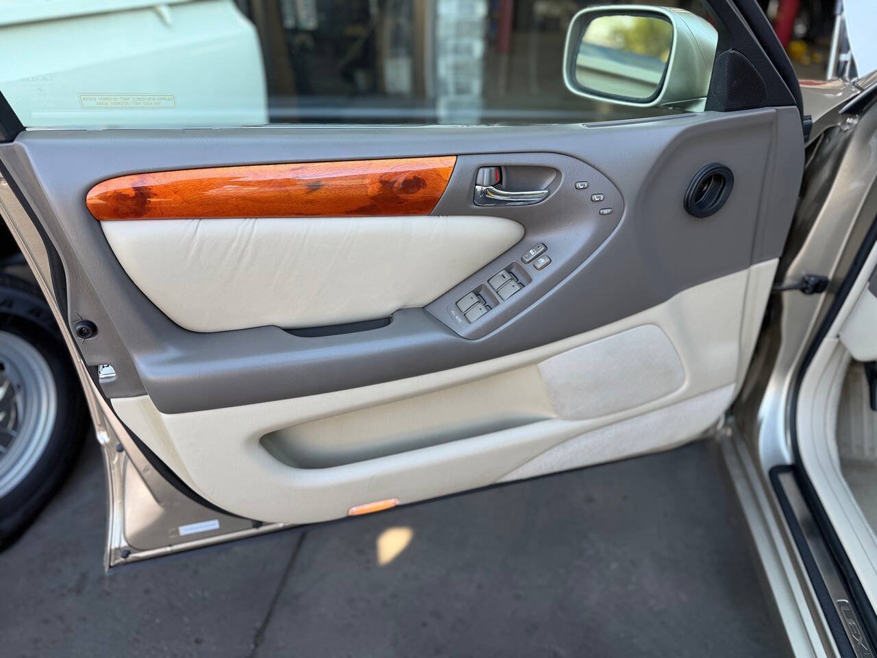 Used 2001 Lexus GS 300 RWD image 3