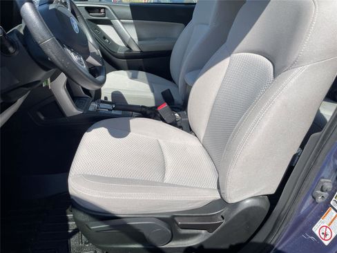 Used 2017 Subaru Forester 2.5i w/ Alloy Wheel Package image 12