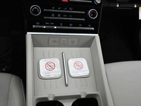 New 2026 Hyundai Santa Fe SE FWD image 19