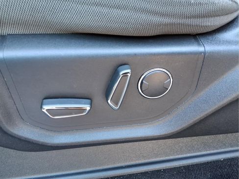 Used 2018 Ford F150 XLT w/ Equipment Group 302A Luxury image 22