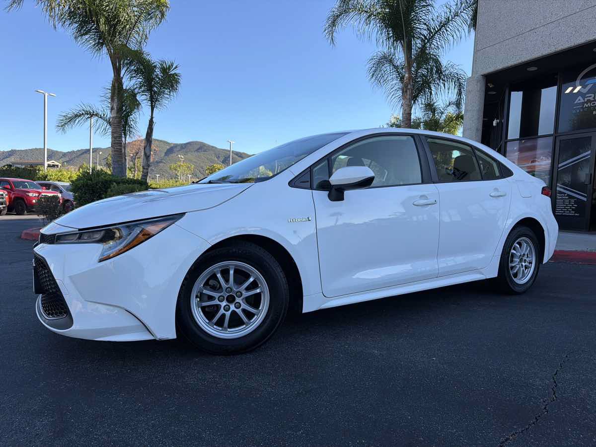 Used 2021 Toyota Corolla LE FWD image 12