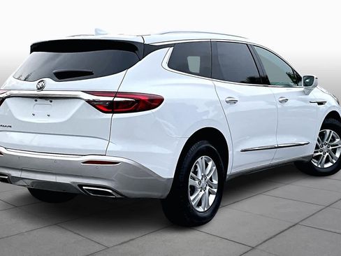 Used 2020 Buick Enclave Essence w/ Sound and Sites Package image 12