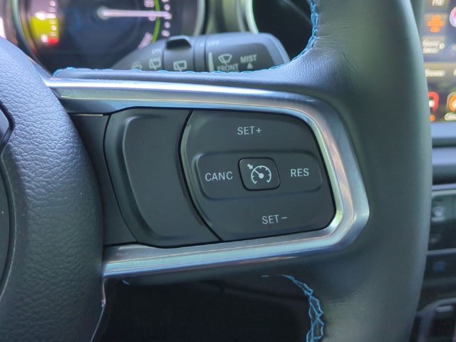 Used 2022 Jeep Wrangler Unlimited Rubicon 4xe w/ Cold Weather Group AWD/4WD image 18