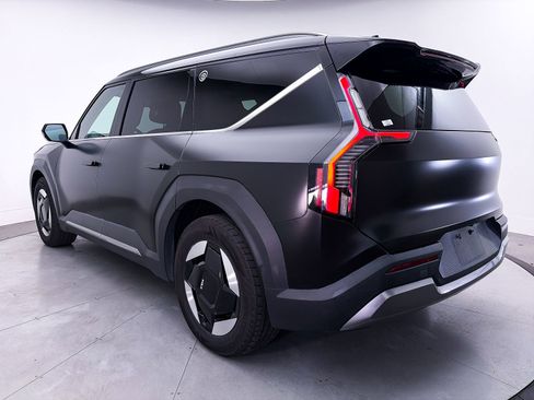 Used 2024 Kia EV9 Wind AWD/4WD image 16