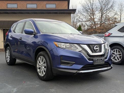 Used 2017 Nissan Rogue S image 3