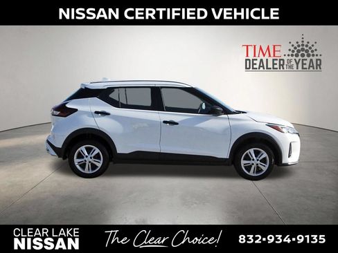 Certified 2025 Nissan Kicks Play S FWD image 9