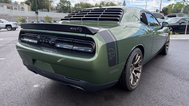 Used 2018 Dodge Challenger SRT Hellcat RWD image 3