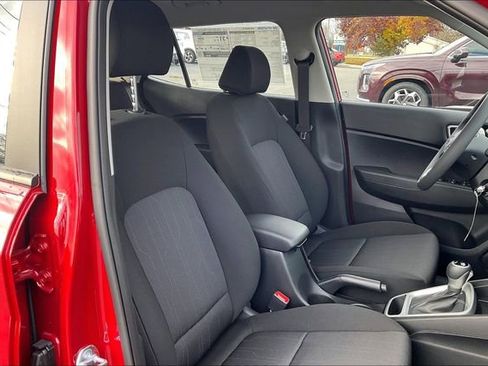 New 2026 Hyundai Venue SE image 28